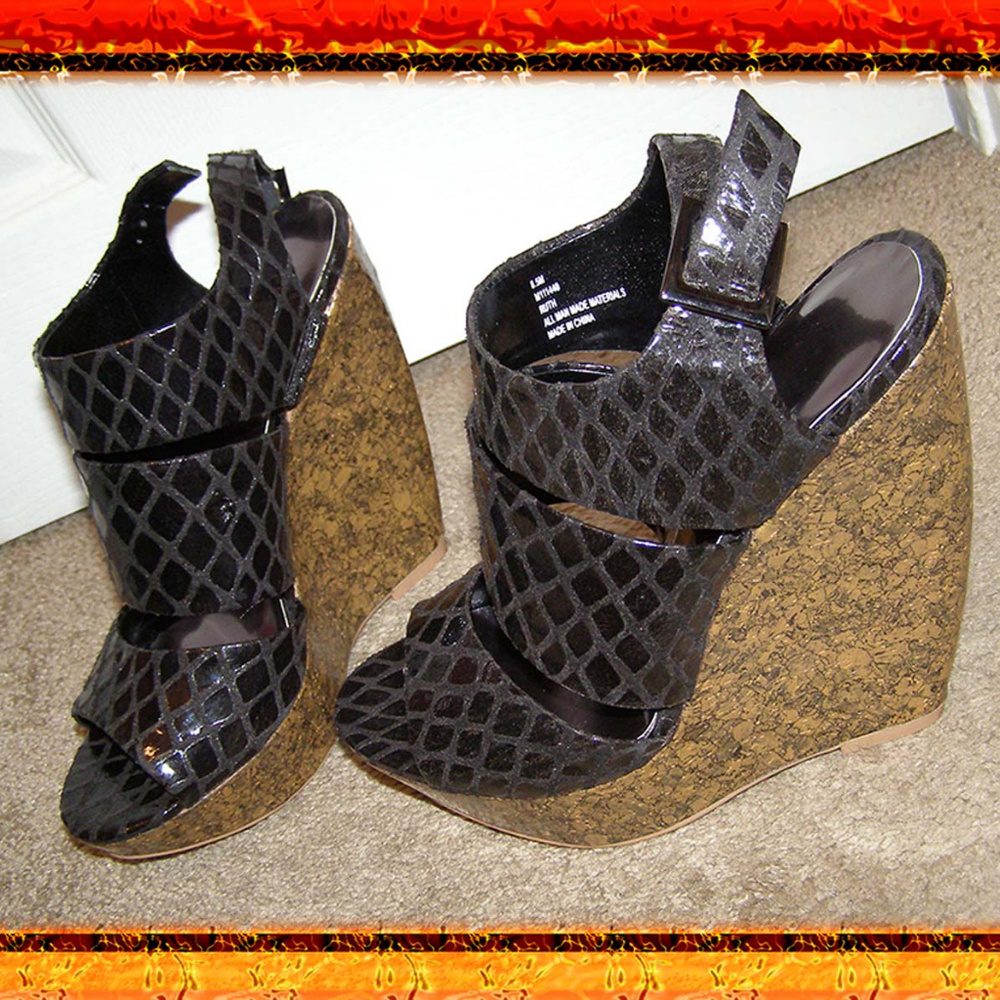 New Minx sexy platform wedges sz 8.5 cork look